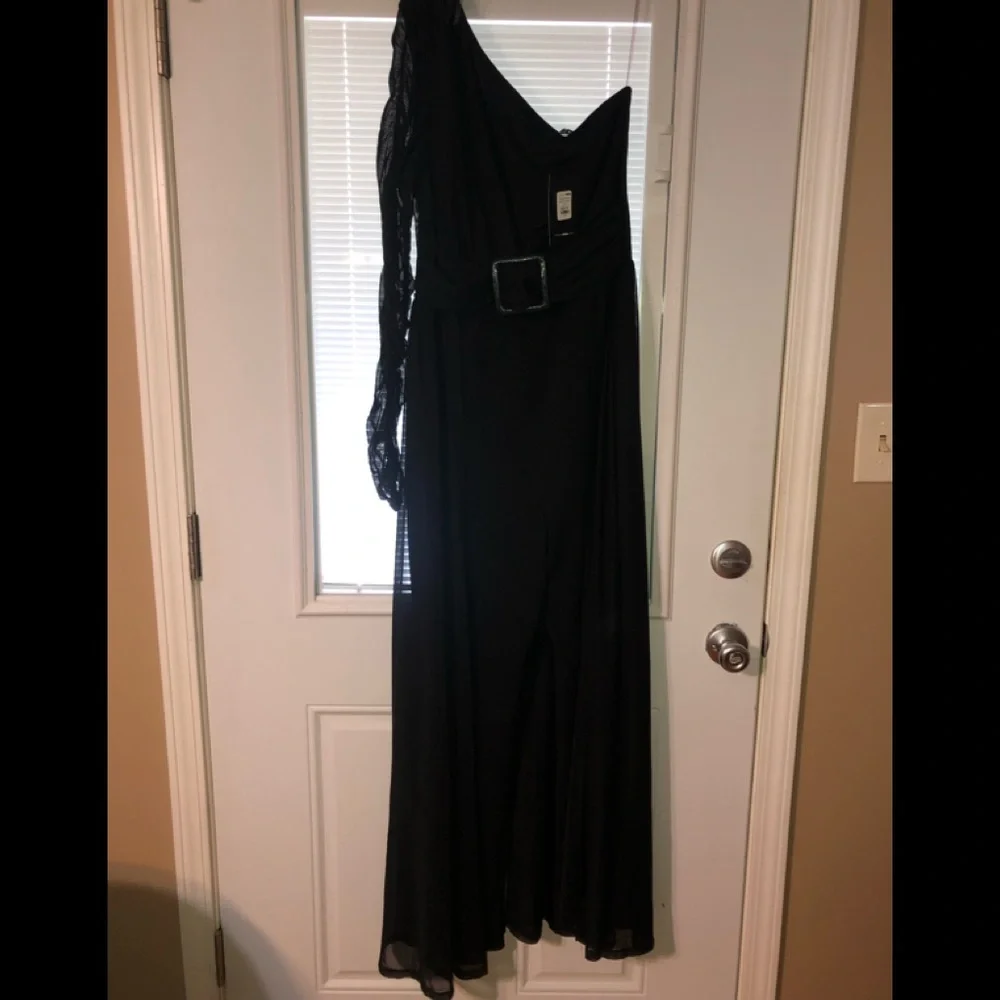 Fashion Nova NWT Jumpsuit - Picture 2 of 11
